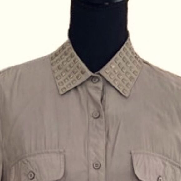 New with tags Sans Souci button front shirt with collar embellishment size S - Picture 2 of 6